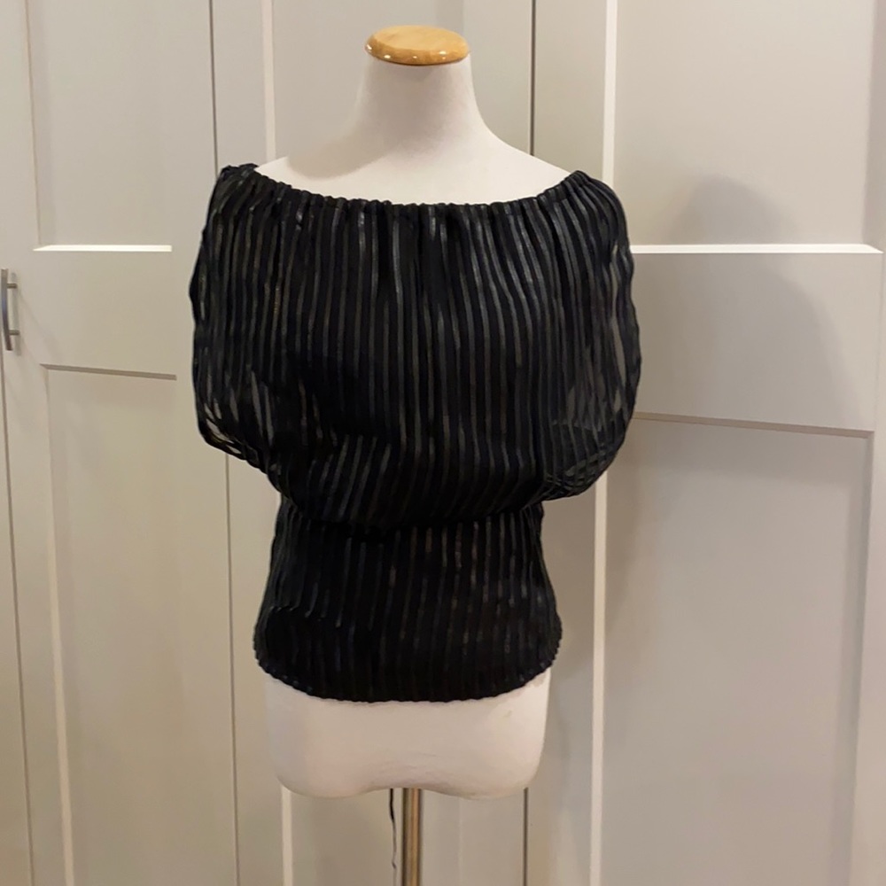 Black top by Anne Fontaine size 4